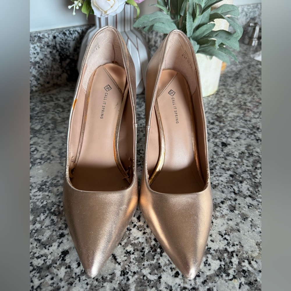 Call It Spring Women's Rose Gold Pumps